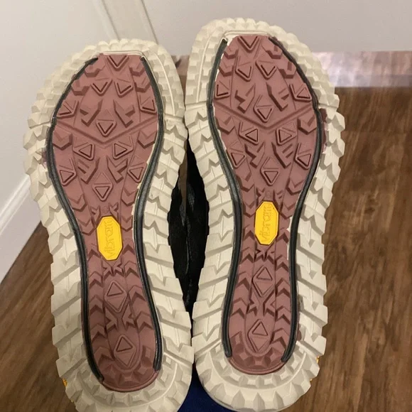 Merrell Women's Gray Trail Running Shoes - Picture 3 of 4